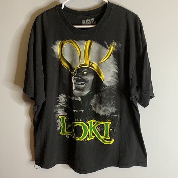 Marvel LOKI short sleeve t-shirt Size 2XL, good condition, some wear shows - Picture 2 of 4